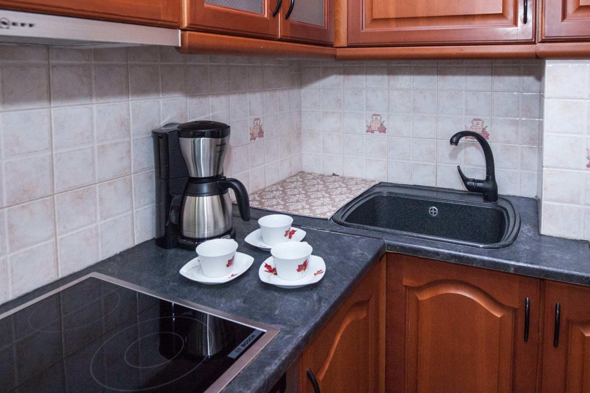 Central 2 Bd Apt With Balcony By Monastiraki 雅典 外观 照片